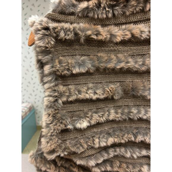 Belle Fare Rabbit Fur Knit Fringe Vest Shawl Wrap Boho Cozy Winter Layer - Picture 8 of 8